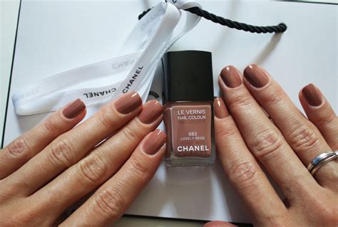 new chanel le vernis|Chanel lovely beige nail polish.